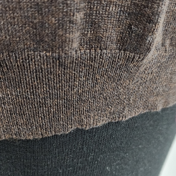 💪BROOKS BROTHERS "STRETCH" MERANO WOOL MEN'S V NECK SWEATER 💪 - Picture 9 of 13